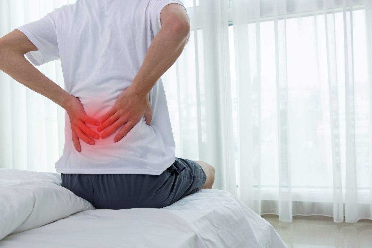 Đau lưng ảnh hưởng đến cuộc sống hằng ngày như thế nào?