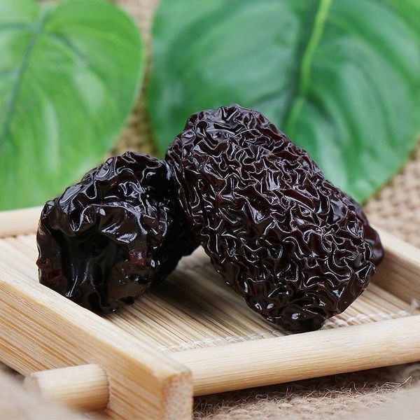 Những ai nên mua sỉ táo tàu đen tại Thaphaco?