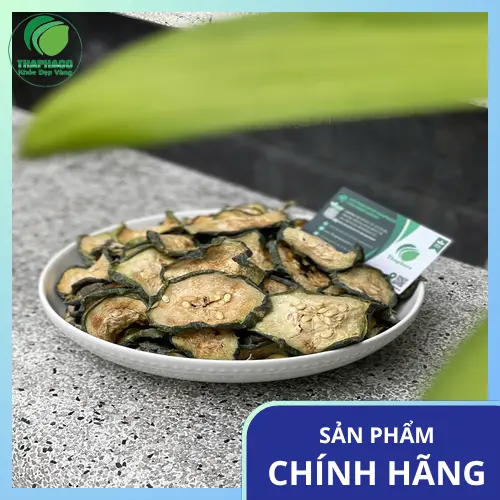 Người huyết áp thấp cần thận trọng khi dùng bí đao sấy lạnh do đặc tính lợi tiểu và hạ nhiệt của nó.
