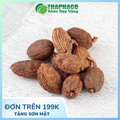 Thảo quả sau khi rang chay, tỏa hương thơm đặc trưng, sẵn sàng cho món ăn.