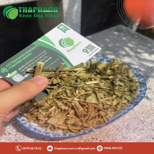Nguyên liệu và dụng cụ pha trà Hoàn Ngọc khô