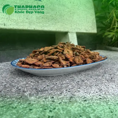 Hình ảnh táo mèo tươi dùng để ngâm